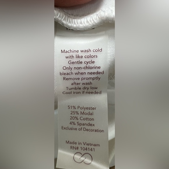 Calia XL NEW With Tags Soft scuba Golf Crew - Pure White Small Dirt Spots shown - Picture 10 of 13